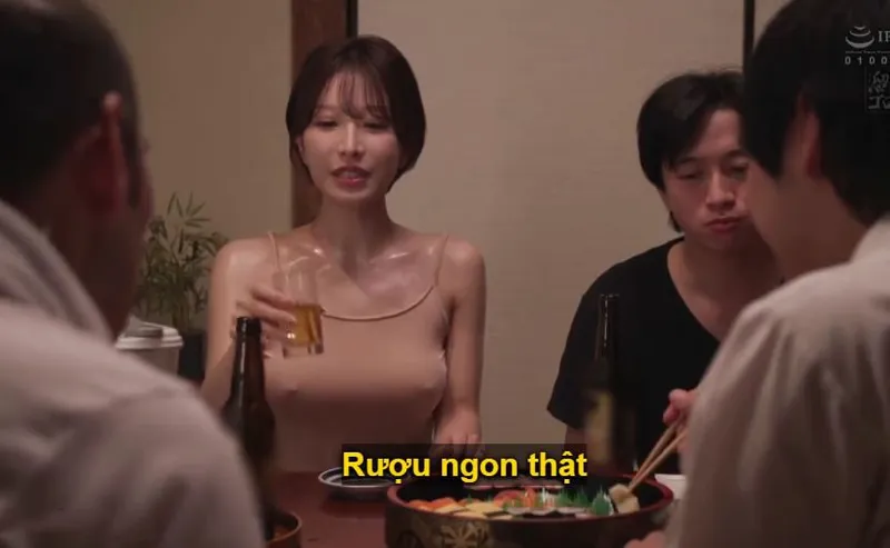 Cô vợ gạ làm tình cả gia đình ông chồng vì ông chồng dẫn về quê rồi bỏ bê nứng lồn sml